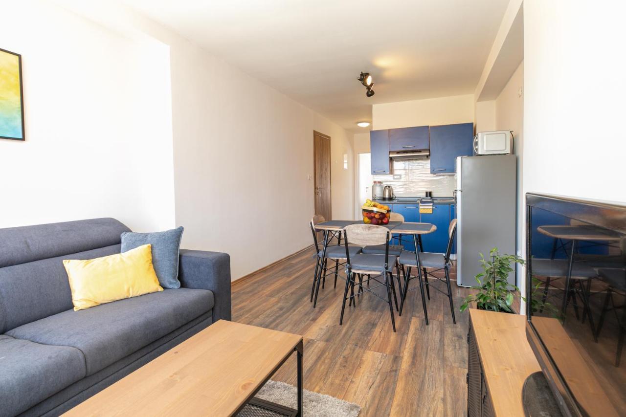 Apartments Korana Pula Ngoại thất bức ảnh