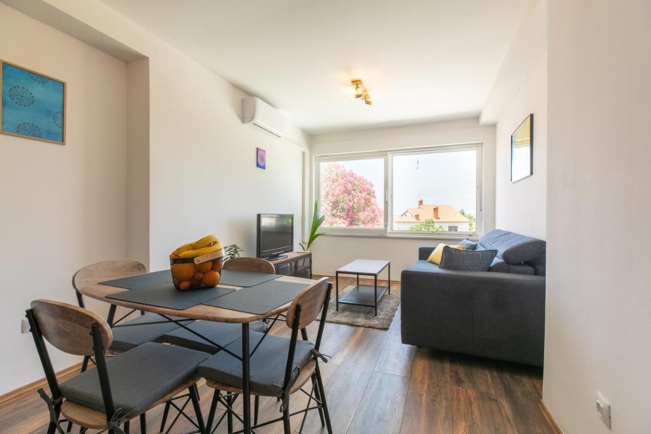 Apartments Korana Pula Ngoại thất bức ảnh