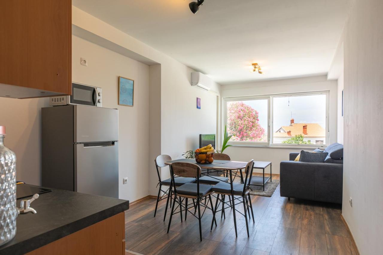 Apartments Korana Pula Ngoại thất bức ảnh