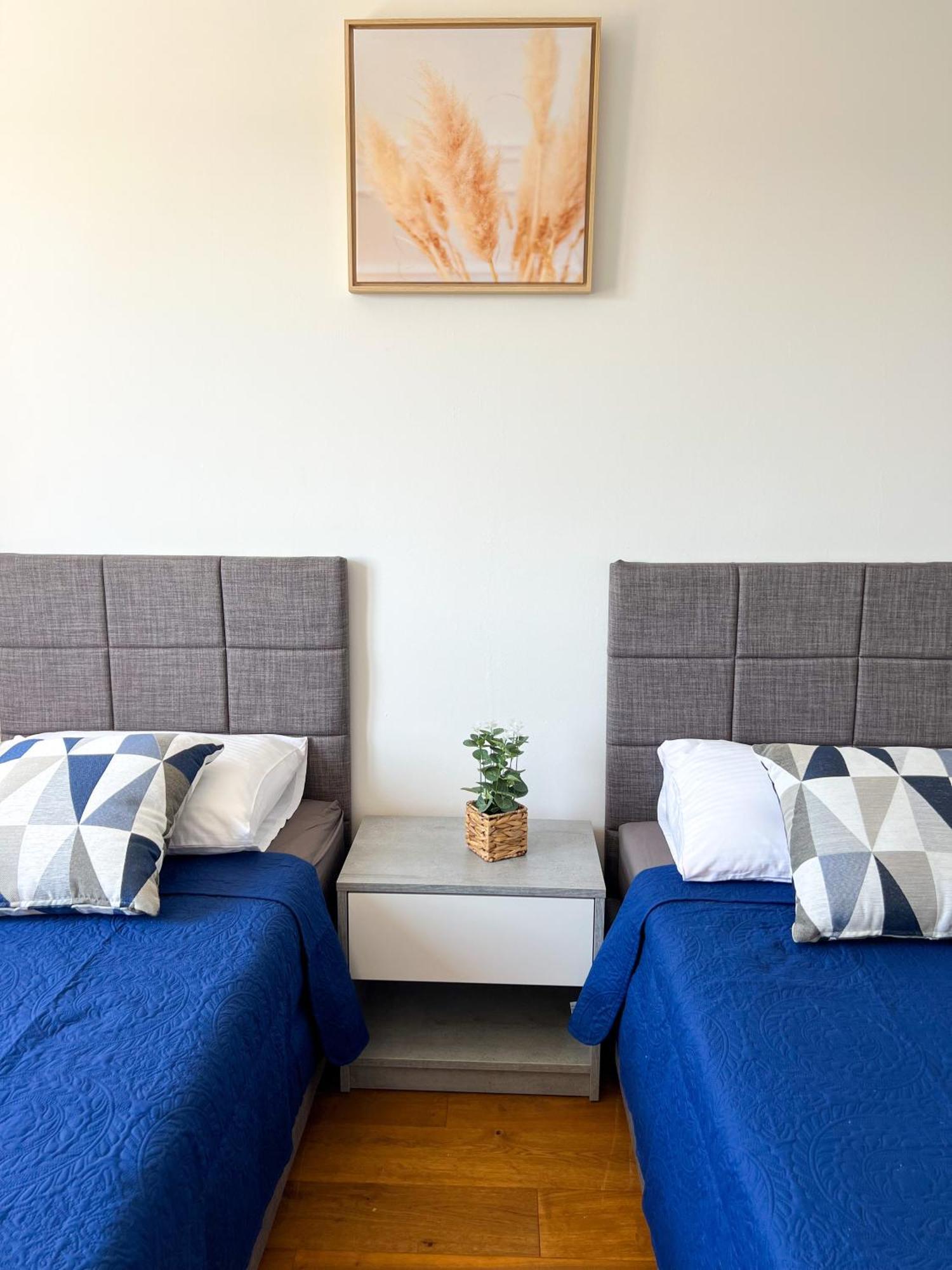 Apartments Korana Pula Ngoại thất bức ảnh